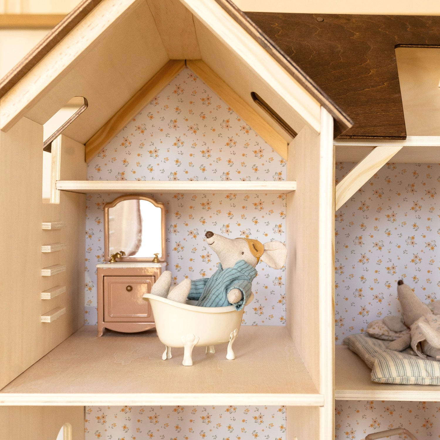 thumbnail image 2 of MyTinyWorld 12th Scale Dolls House Wallpaper – Mixed Pastels Trailing Meadow Flower 2 of 4