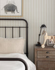 Papier Peint Anderson Stripes par Danika Herrick