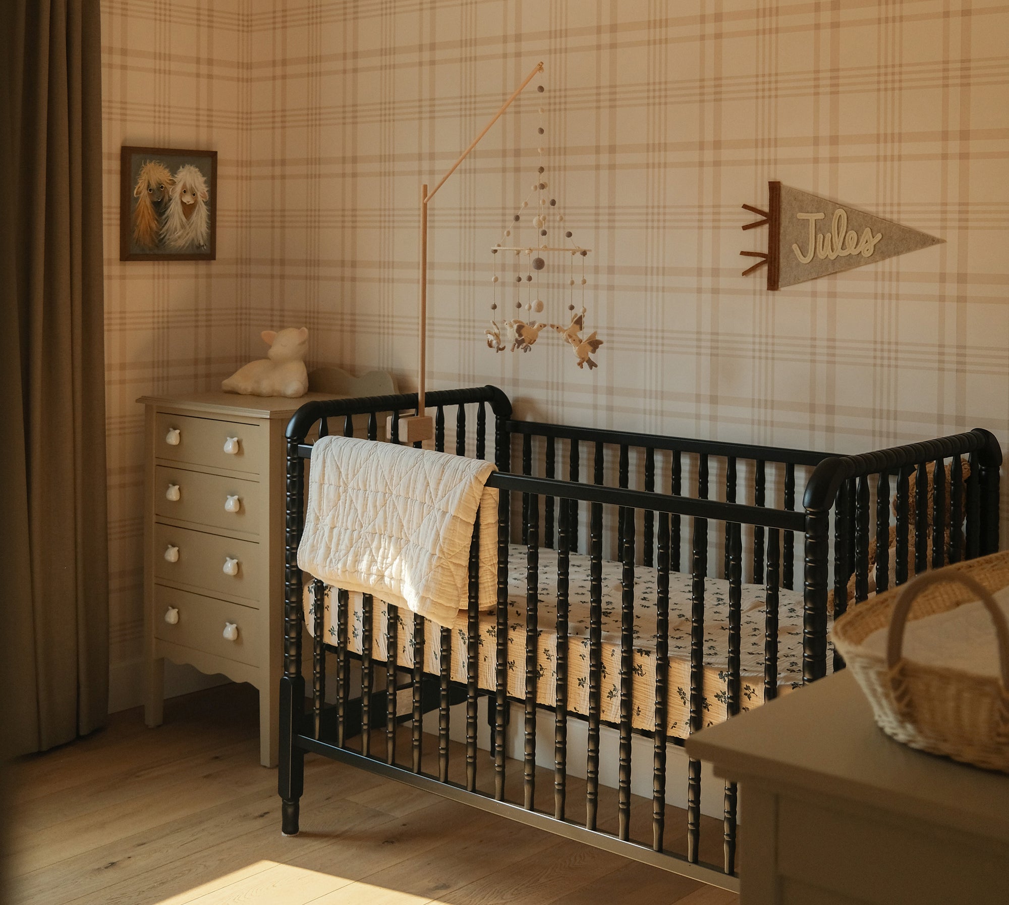 Créez une Chambre de Bébé Intemporelle - Chambre du bébé de Charlotte